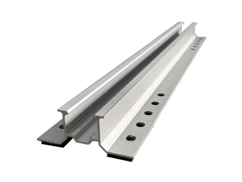 Enerack minisín EPDM-mel, furatokkal és 4 db csavarral, 38,5x2,6cm - ERK-TRB-D10